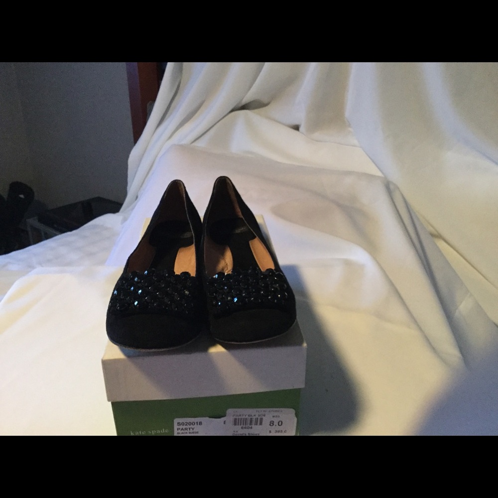 Shoes - Picture 2 of 4